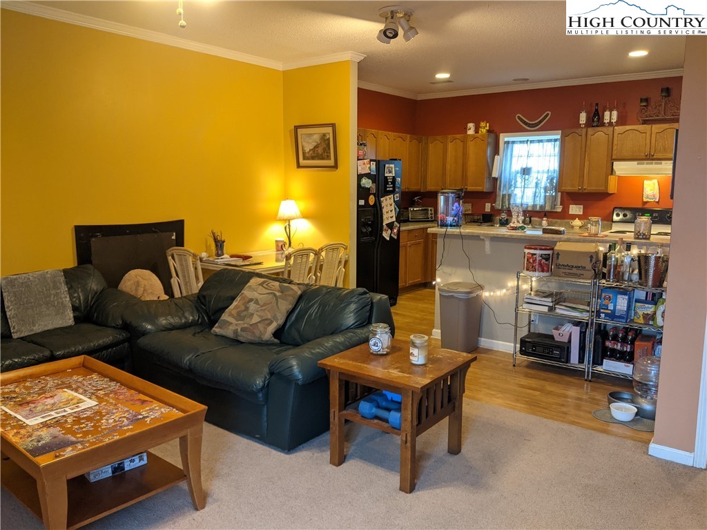 207 Cecil Miller Road, Unit 2 Boone, NC 28607 - Photo 5 of 13 Gallery Image 5