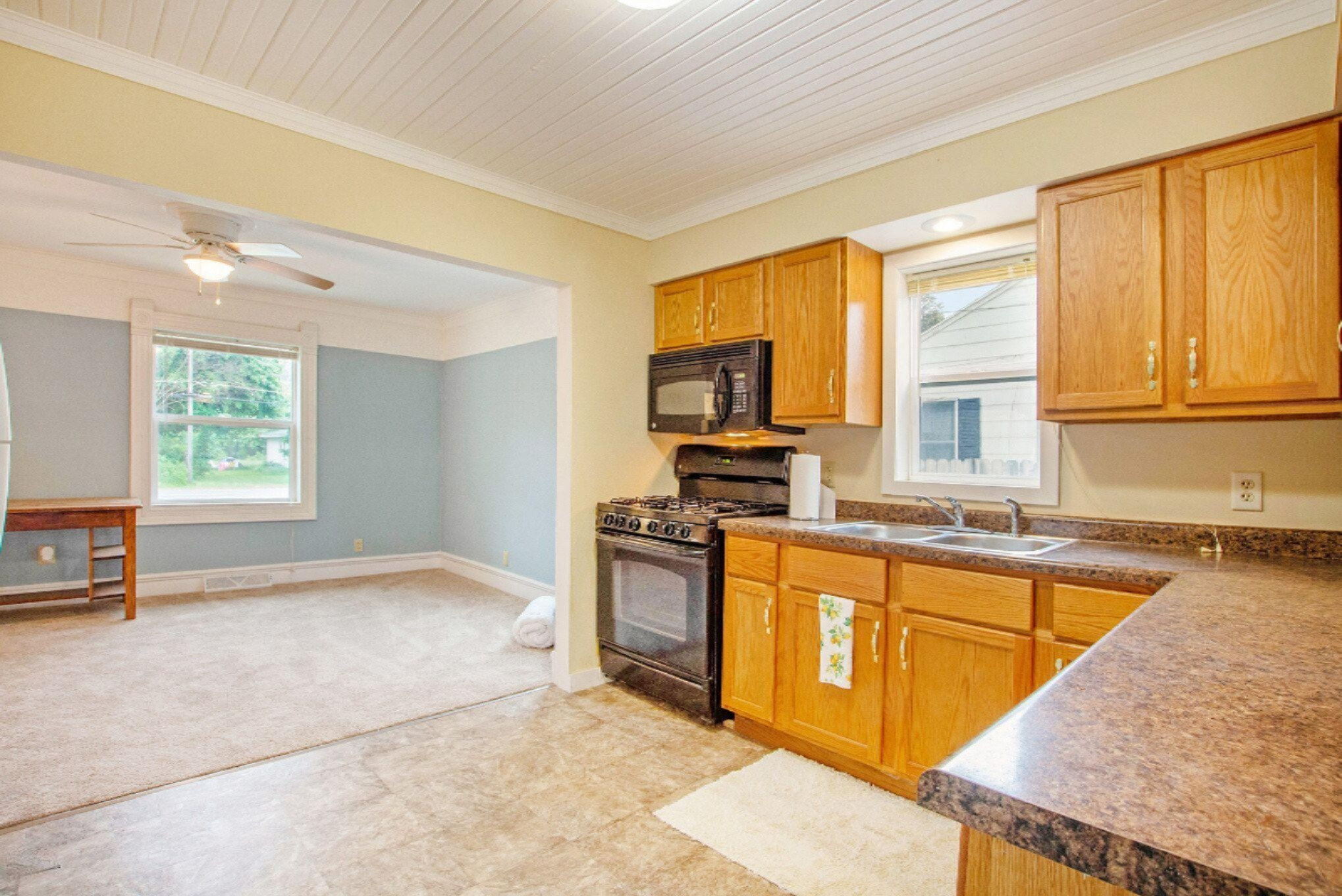 1450 Duck Lake Road Muskegon, MI 49445 - Photo 3 of 32 hyNLYPpA