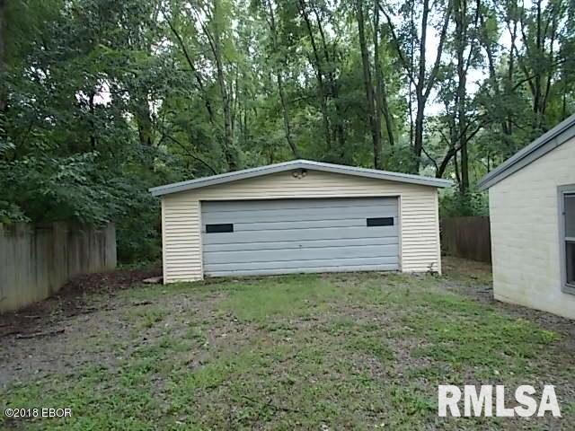 18960 East Fairfield Road Mount Vernon, IL 62864 - Photo 2 of 9 Gallery Image 2