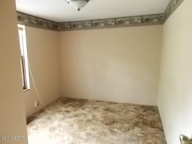18960 East Fairfield Road Mount Vernon, IL 62864 - Photo 6 of 9 Gallery Image 6