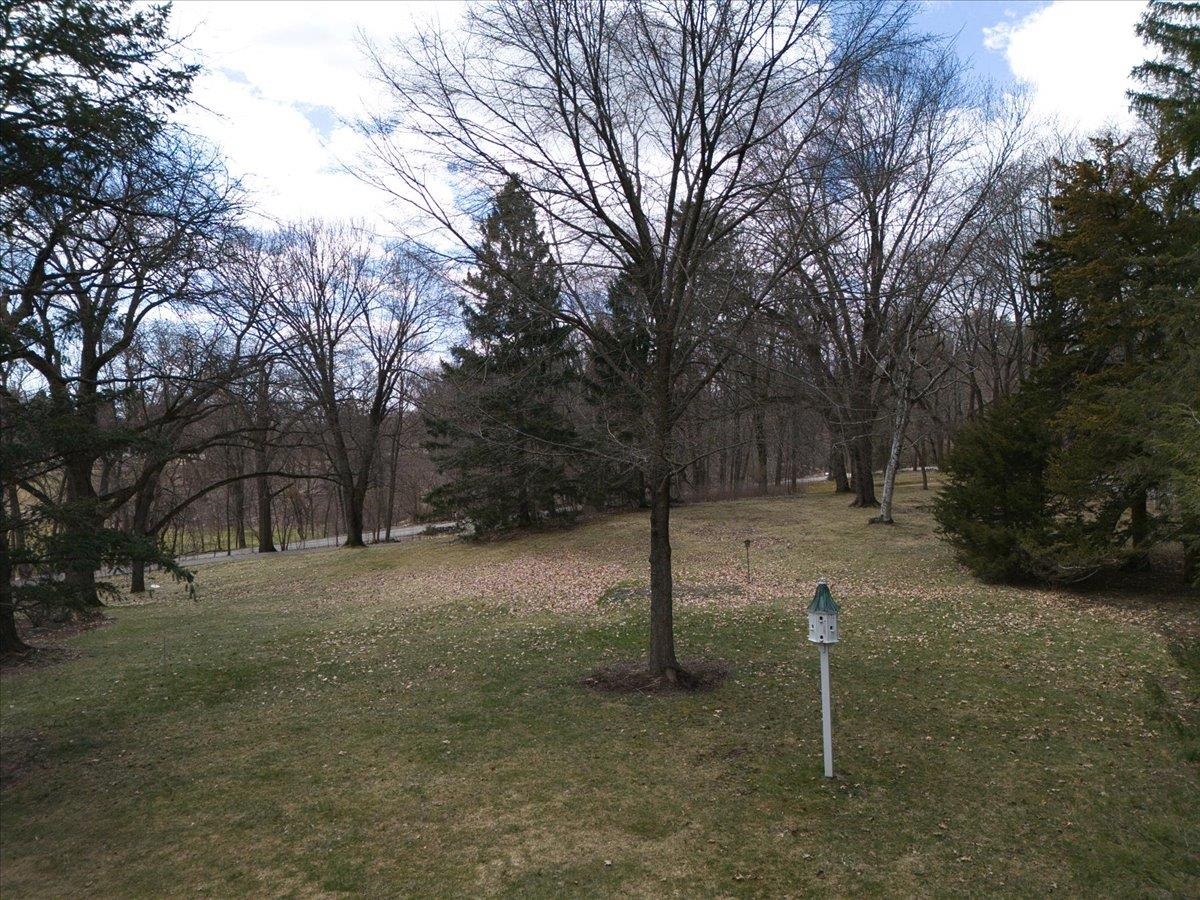 1003 Hillside Avenue Madison, WI 53705 - Photo 9 of 13