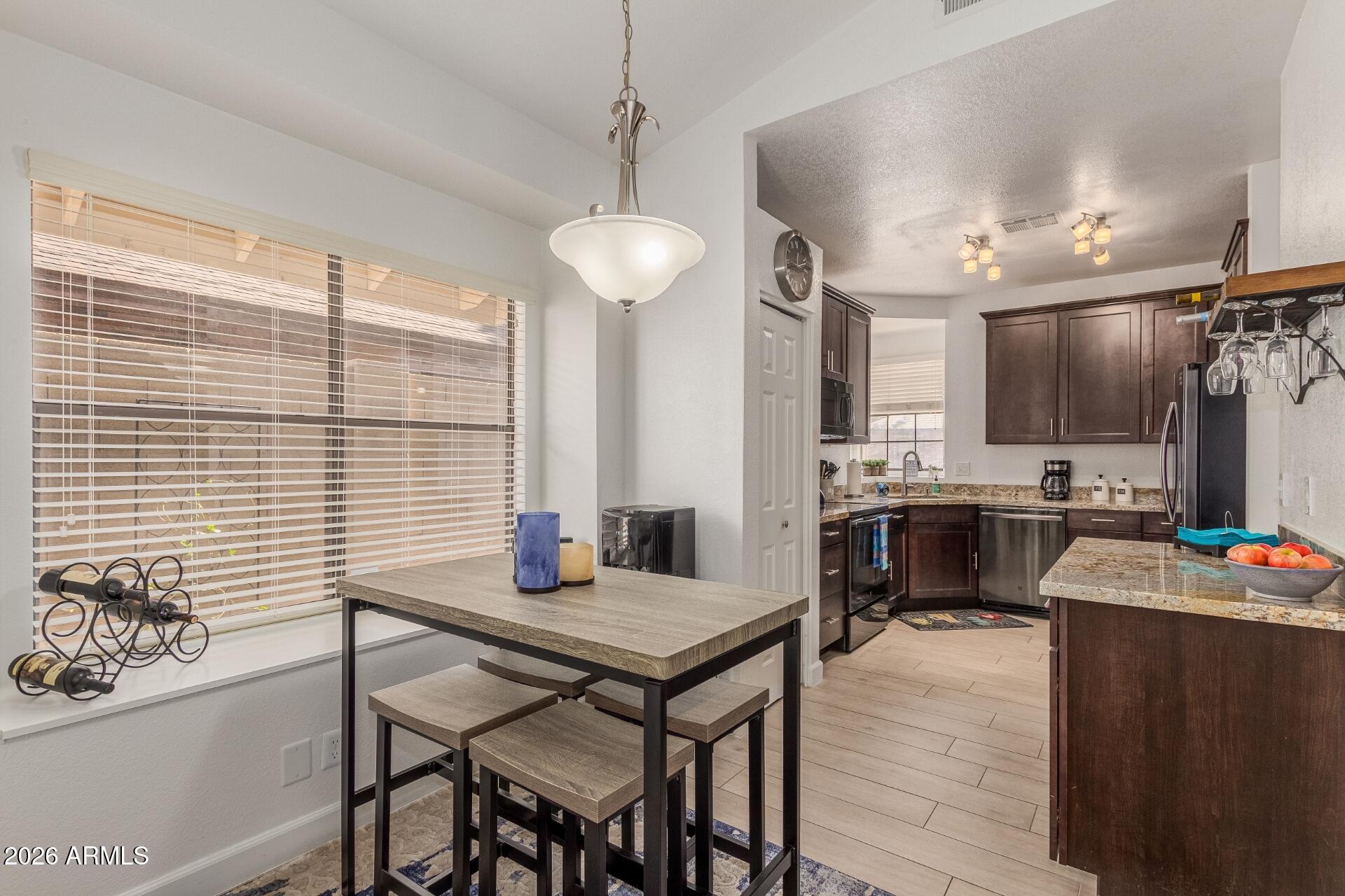 868 East Page Street Gilbert, AZ 85234 - Photo 7 of 22 Breakfast Nook
