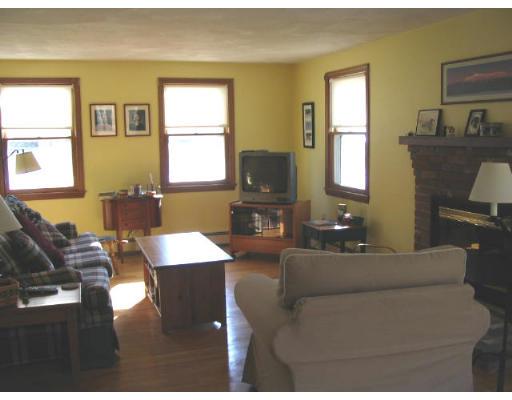 29 Trayer Road Canton, MA 02021 - Photo 2 of 7 Gallery Image 2