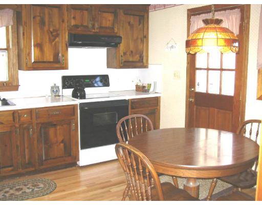 29 Trayer Road Canton, MA 02021 - Photo 4 of 7 Gallery Image 4
