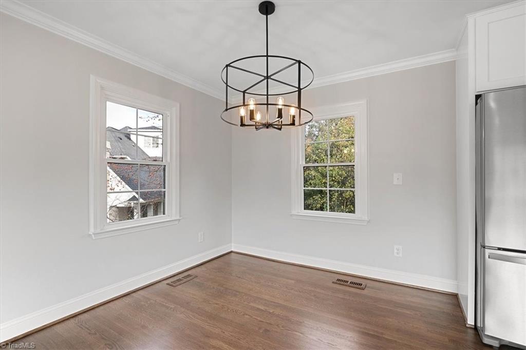 1103 Dover Road Greensboro, NC 27408 - Photo 14 of 41