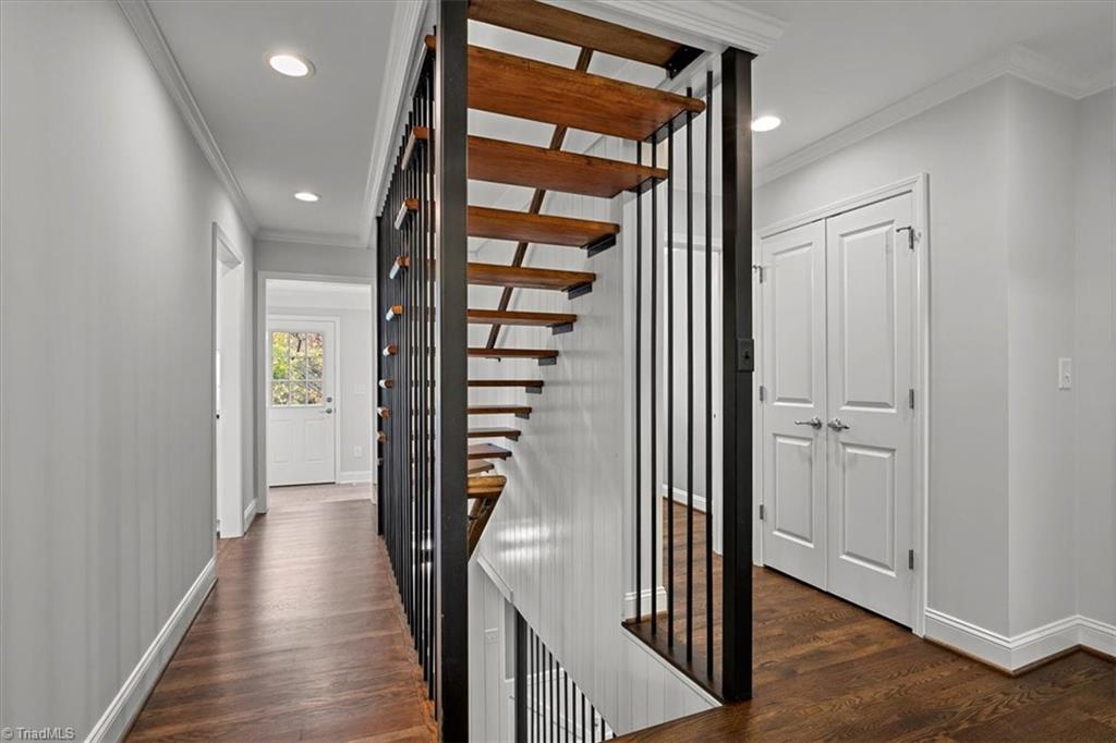 1103 Dover Road Greensboro, NC 27408 - Photo 32 of 41