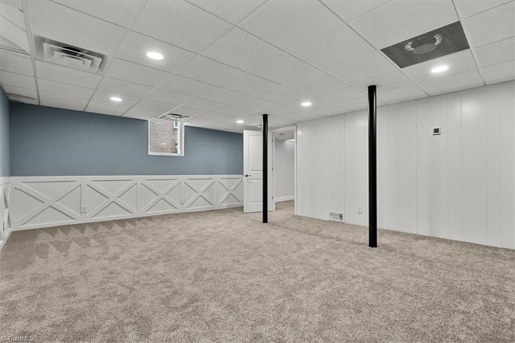 1103 Dover Road Greensboro, NC 27408 - Photo 33 of 41