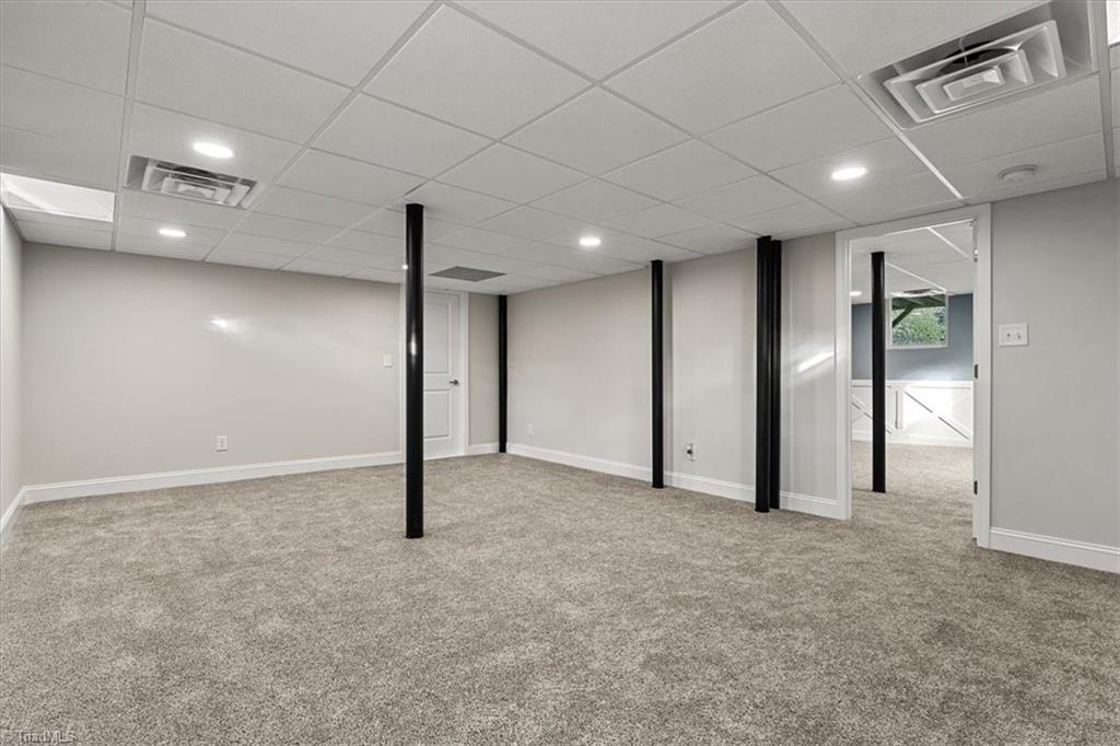 1103 Dover Road Greensboro, NC 27408 - Photo 36 of 41