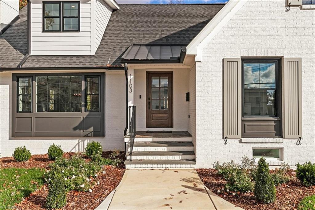 1103 Dover Road Greensboro, NC 27408 - Photo 4 of 41