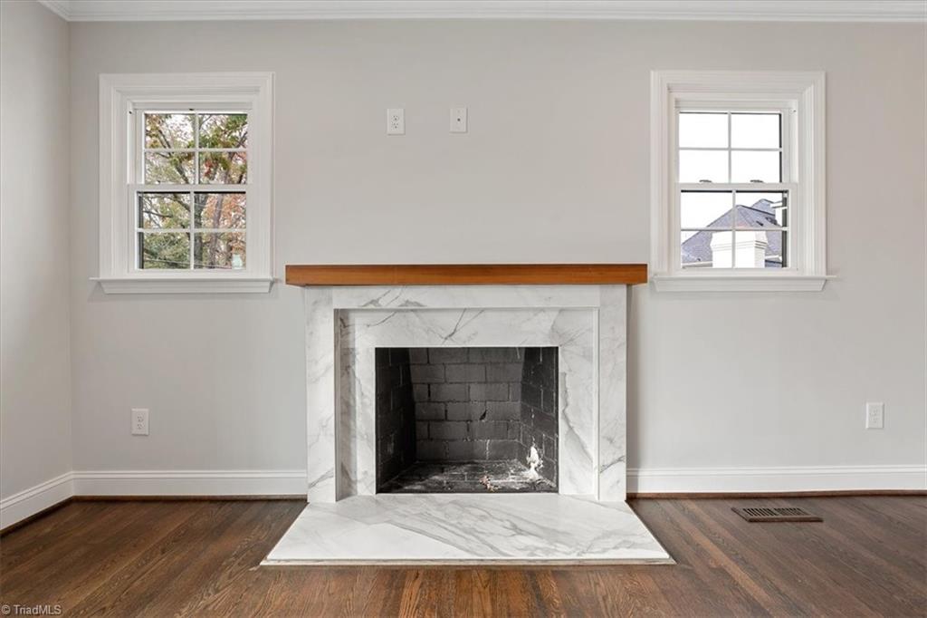 1103 Dover Road Greensboro, NC 27408 - Photo 7 of 41