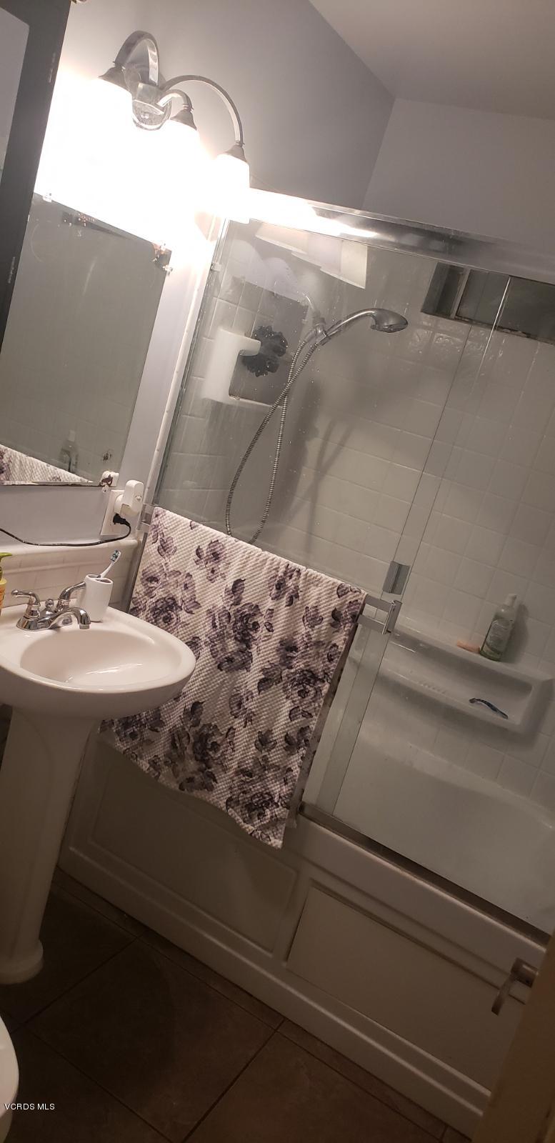 252 Smith Street Oxnard, CA 93033 - Photo 15 of 19 a close view of sink