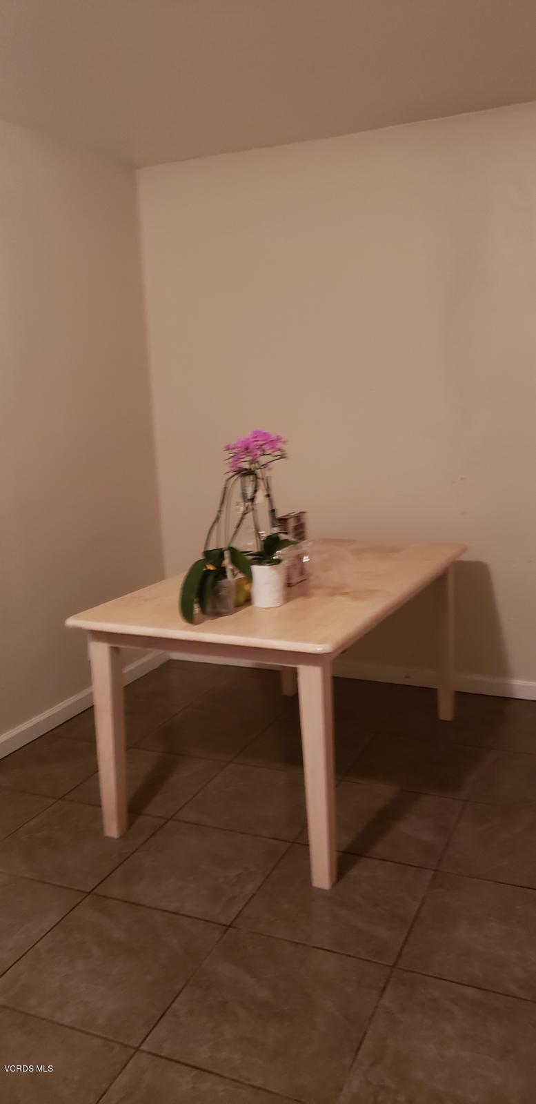 252 Smith Street Oxnard, CA 93033 - Photo 9 of 19 a view of livingroom with furniture