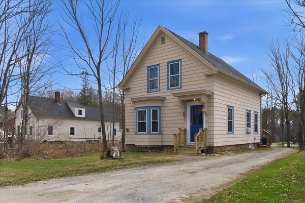 $299,000 | 11 Elmwood Road, Auburn, ME 04210