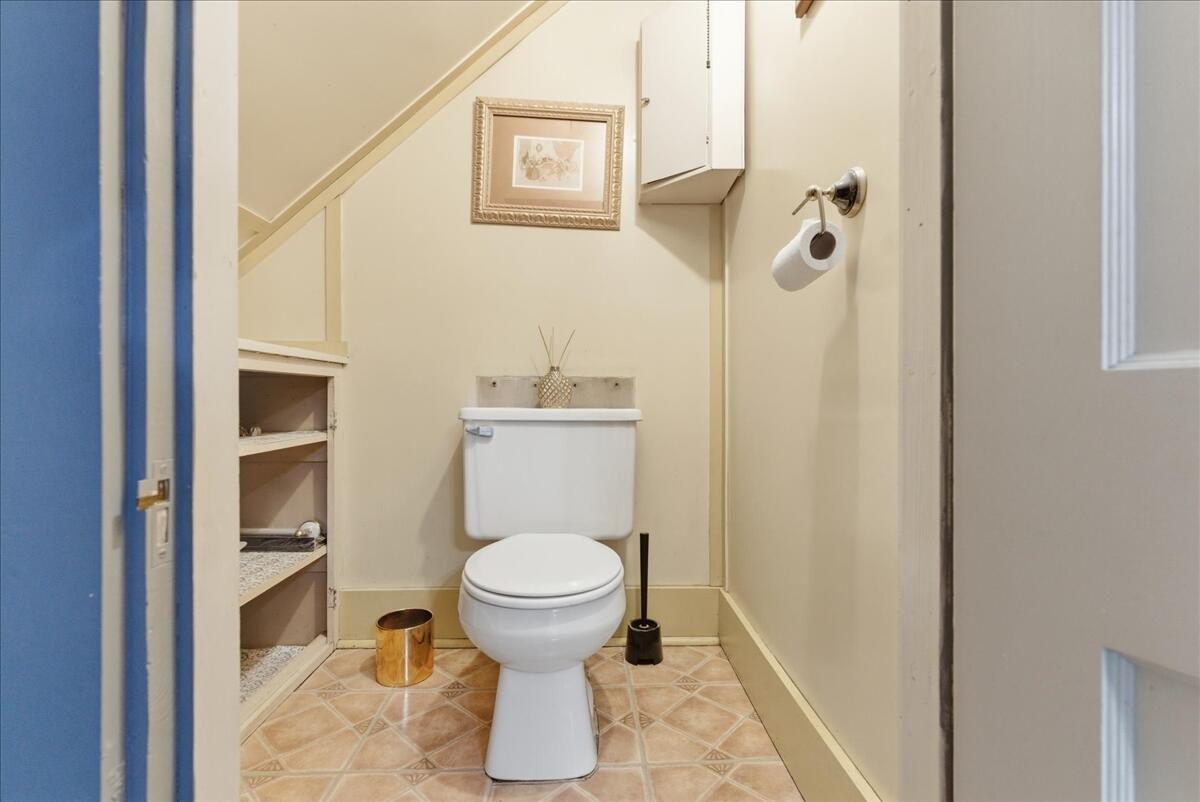 11 Elmwood Road Auburn, ME 04210 - Photo 30 of 44 Second floor bath