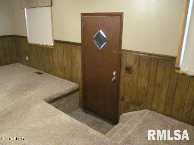 828 Fairfield Road Mount Vernon, IL 62864 - Photo 5 of 50