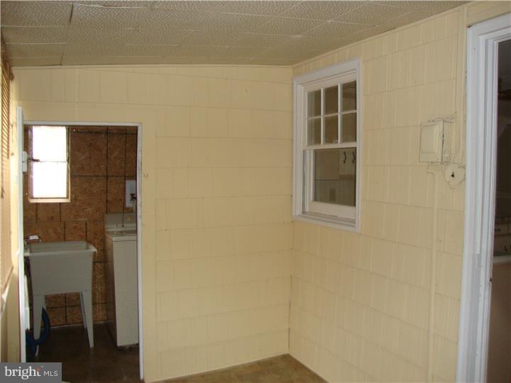 87 Mitscher Road Dover, DE 19901 - Photo 14 of 19 Porch