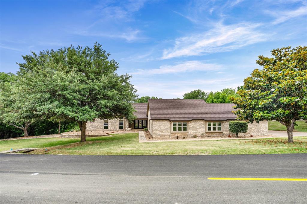 10100 Ravenswood Road Granbury, TX 76049 - Photo 4 of 40