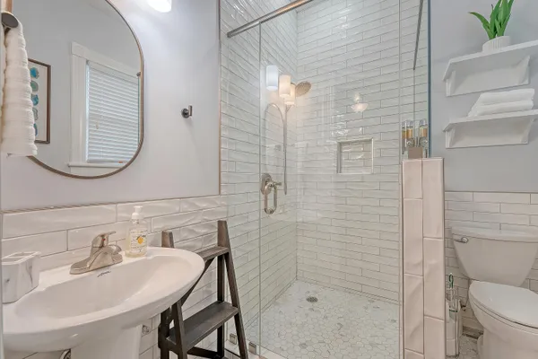 $4,600 | 218 Congress Street, Unit A, Charleston, SC 29403