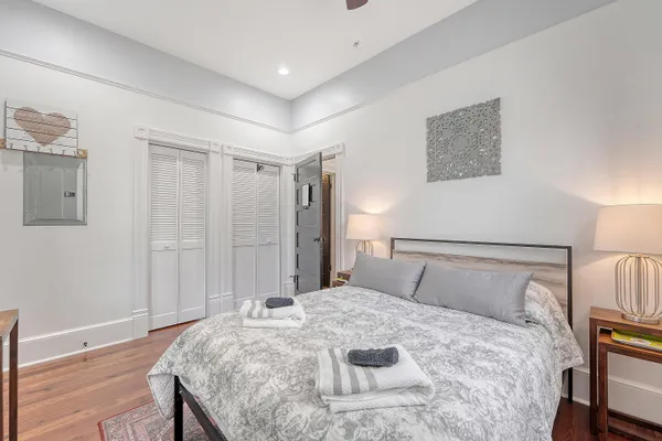 $4,600 | 218 Congress Street, Unit A, Charleston, SC 29403