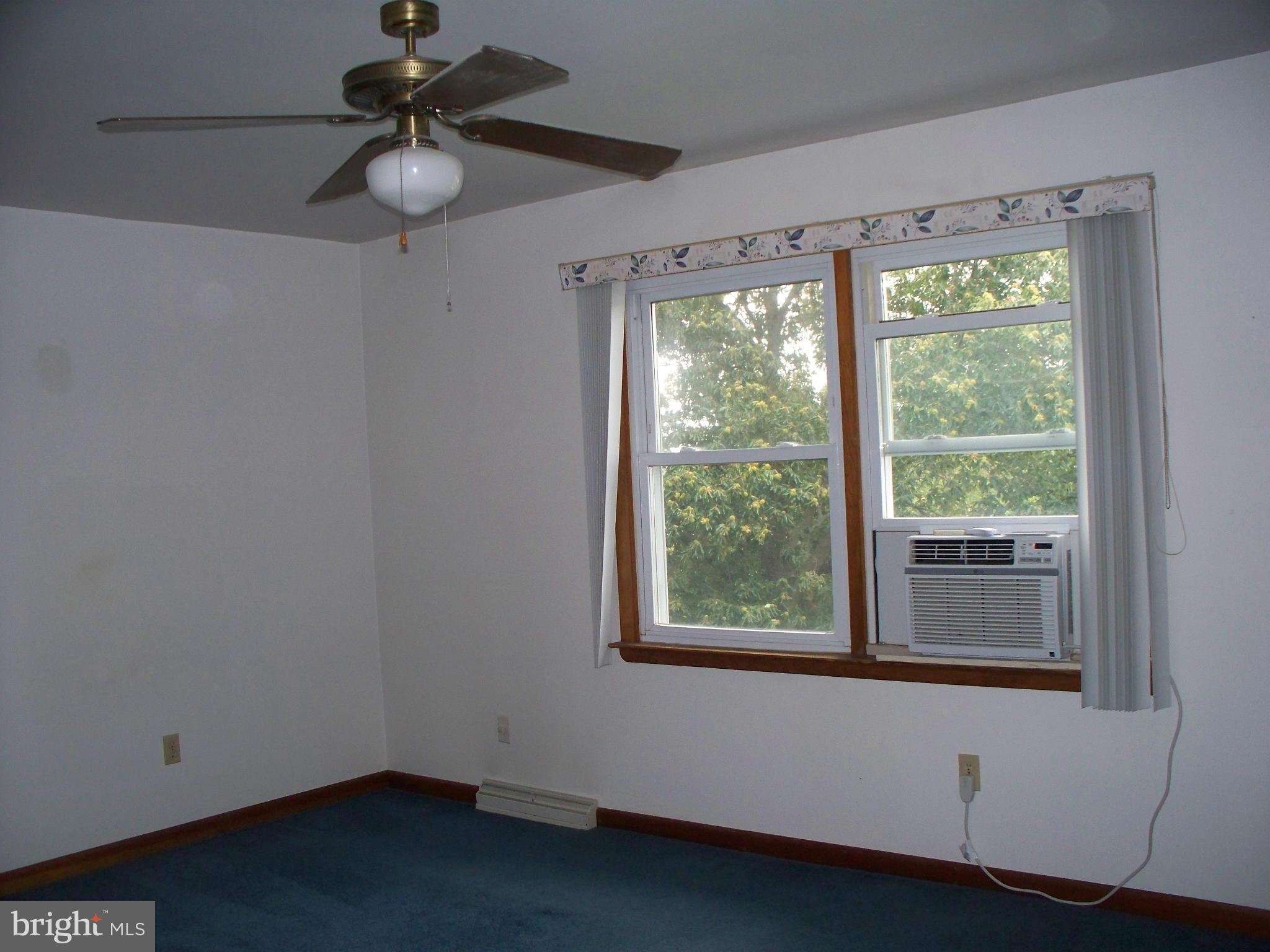 2817 Hampstead Road Hampstead, MD 21074 - Photo 22 of 30 Bedroom (Master)