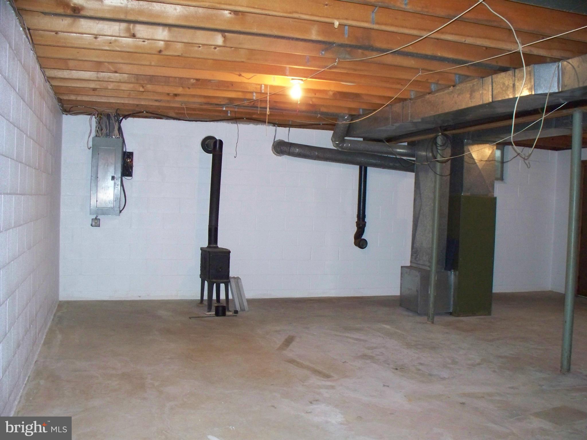 2817 Hampstead Road Hampstead, MD 21074 - Photo 26 of 30 Basement