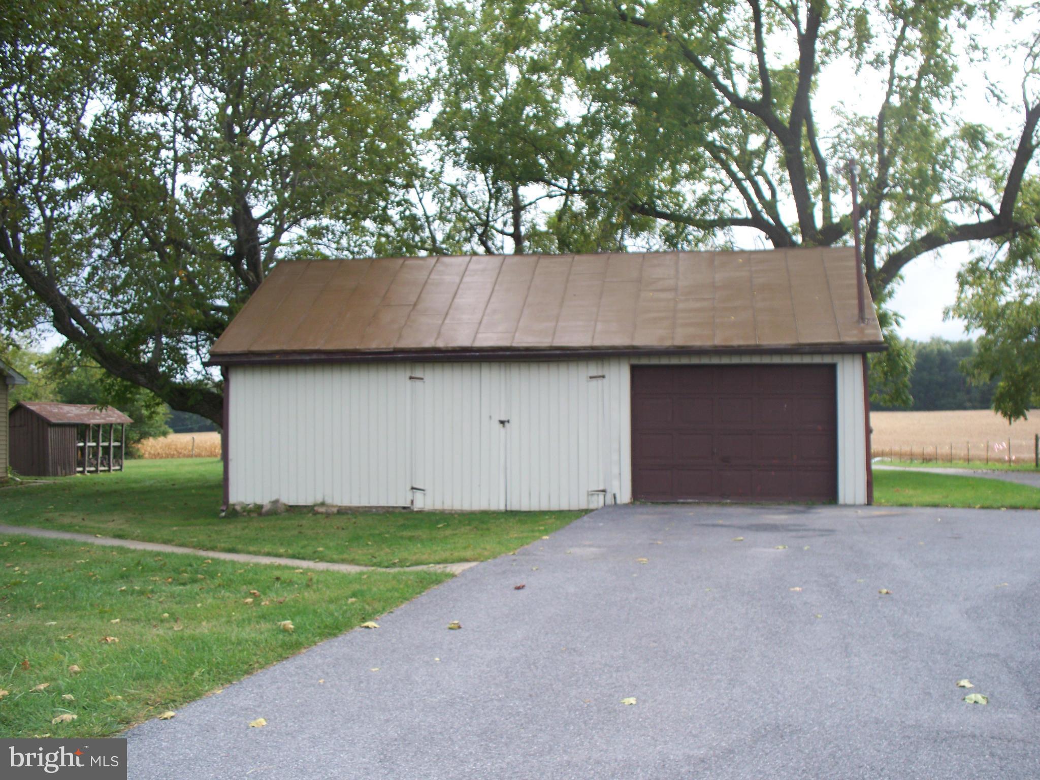 2817 Hampstead Road Hampstead, MD 21074 - Photo 6 of 30 Detached Garage