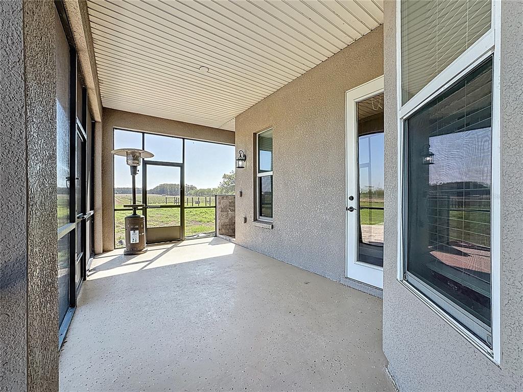 2350 Virgil Hall Road Lithia, FL 33547 - Photo 31 of 52 a view of an empty room and window