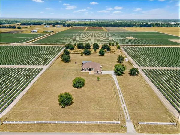 $850,000 | 2350 Virgil Hall Road, Lithia, FL 33547