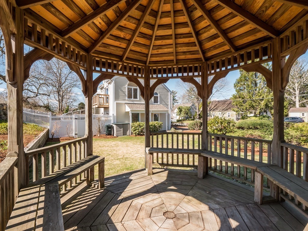 8 Roberta Drive Dartmouth, MA 02748 - Photo 11 of 42