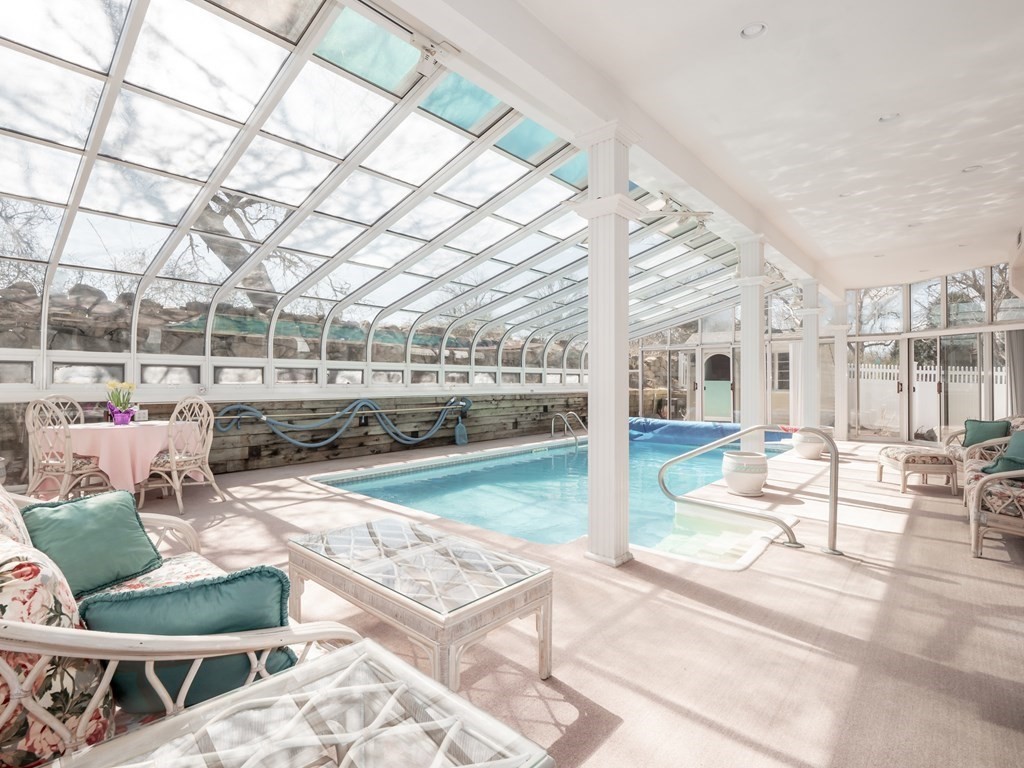 8 Roberta Drive Dartmouth, MA 02748 - Photo 16 of 42