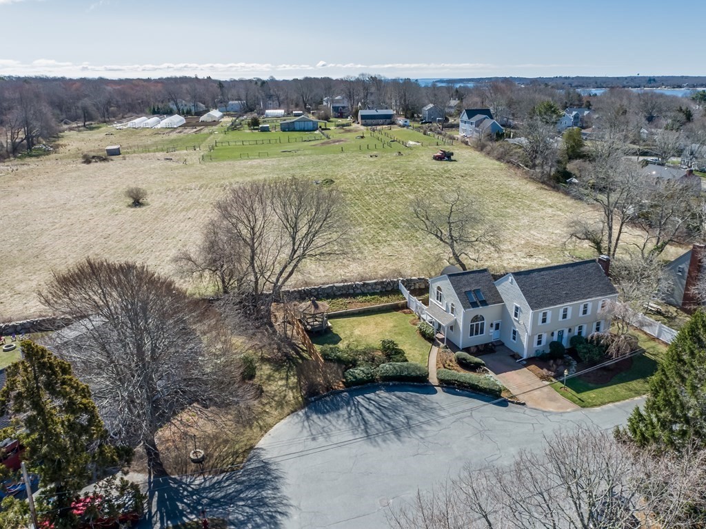 8 Roberta Drive Dartmouth, MA 02748 - Photo 3 of 42