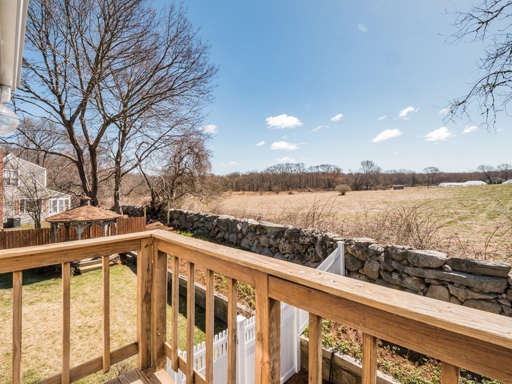 8 Roberta Drive Dartmouth, MA 02748 - Photo 38 of 42