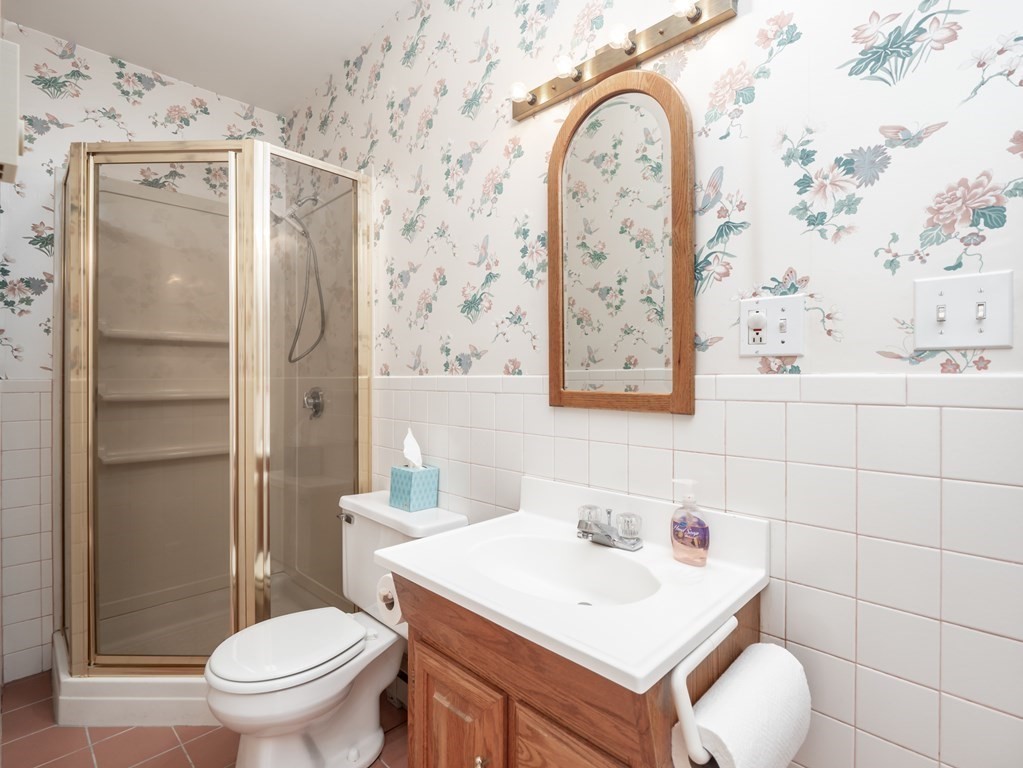 8 Roberta Drive Dartmouth, MA 02748 - Photo 39 of 42