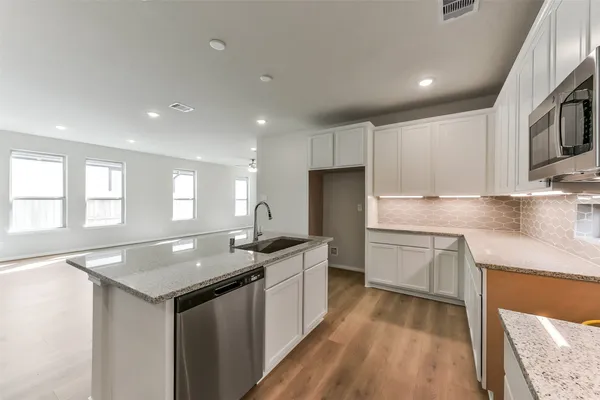 $373,990 | 4616 Mesquite Trail Blush, Pinehurst, TX 77362
