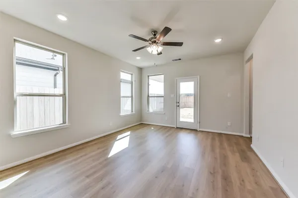 $373,990 | 4616 Mesquite Trail Blush, Pinehurst, TX 77362