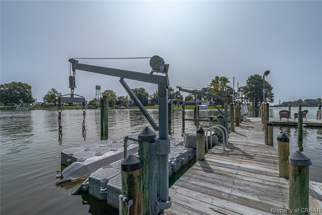 292 Crowder Point Drive Reedville, VA 22539 - Photo 37 of 50 10K boatlift