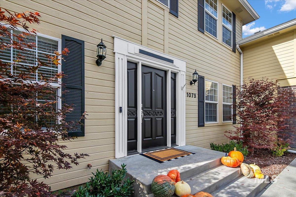 1075 North Purple Sage Way Eagle, ID 83616 - Photo 7 of 44 Entrance to property