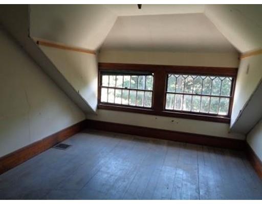 279 Pine Street Springfield, MA 01105 - Photo 12 of 13 Gallery Image 12
