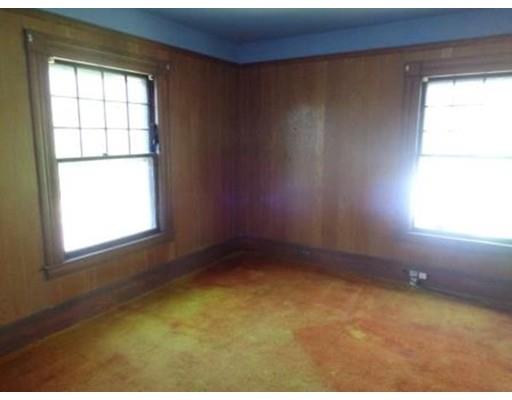 279 Pine Street Springfield, MA 01105 - Photo 5 of 13 Gallery Image 5