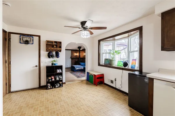 $249,900 | 311 Squire Dale Lane, Greece, NY 14612