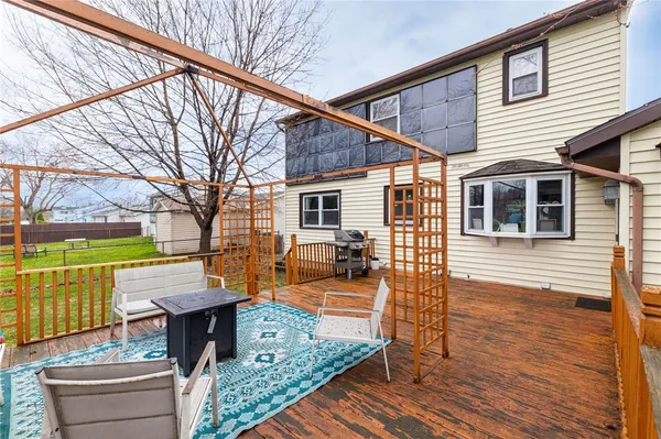 $249,900 | 311 Squire Dale Lane, Greece, NY 14612