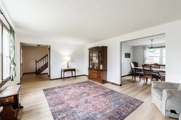 $249,900 | 311 Squire Dale Lane, Greece, NY 14612