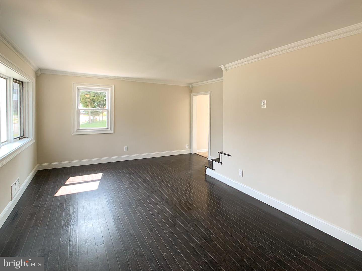 446 South Forklanding Road Maple Shade, NJ 08052 - Photo 9 of 23