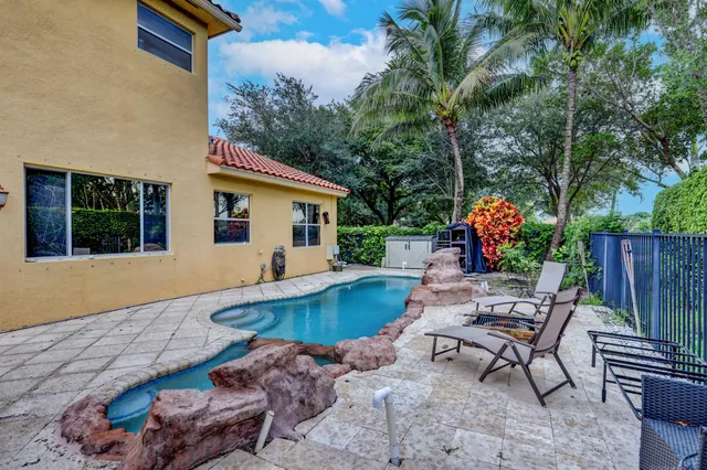 $4,500 | 748 Cresta Circle, West Palm Beach, FL 33413