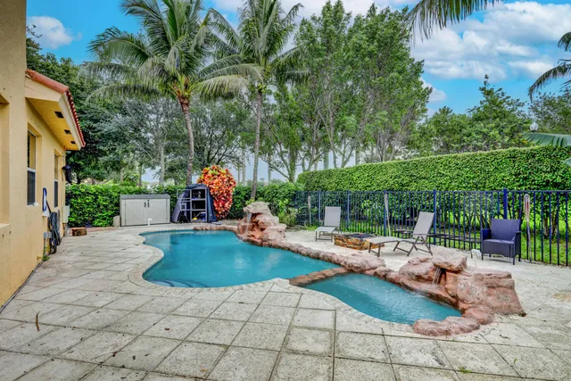 $4,500 | 748 Cresta Circle, West Palm Beach, FL 33413