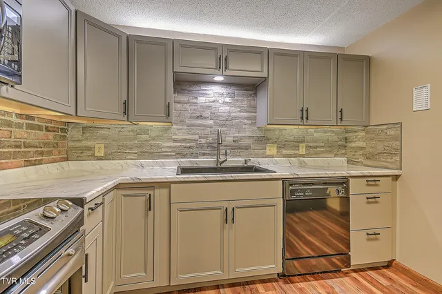 $159,000 | 500 Fleetwood Drive, Unit 7, Kingsport, TN 37660