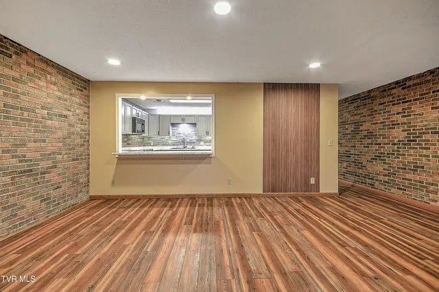 $159,000 | 500 Fleetwood Drive, Unit 7, Kingsport, TN 37660