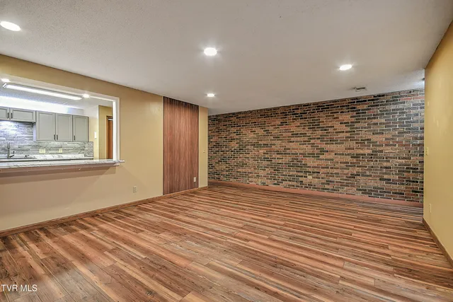 $159,000 | 500 Fleetwood Drive, Unit 7, Kingsport, TN 37660