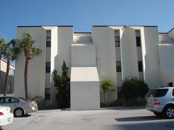 $3,500 | 829 1st Street South, Unit 3E, Jacksonville Beach, FL 32250