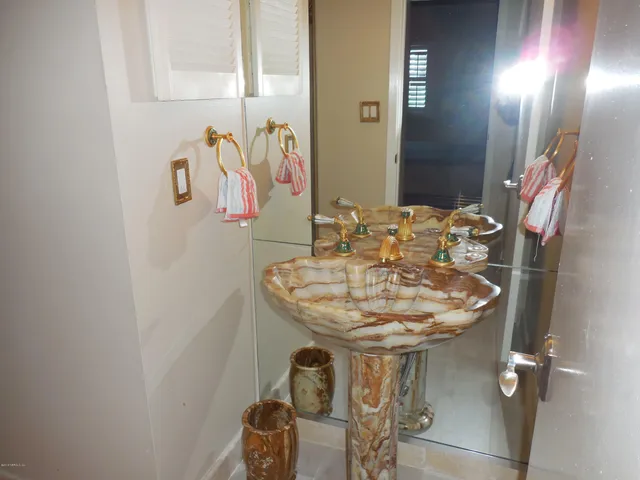 $3,500 | 829 1st Street South, Unit 3E, Jacksonville Beach, FL 32250